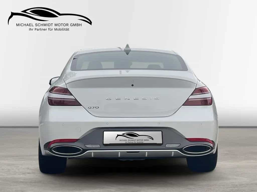 Genesis G70 Sport 2.0T AWD*SHZ v/h*HUD*360 Kamera*Memory 05/2025-photo-3