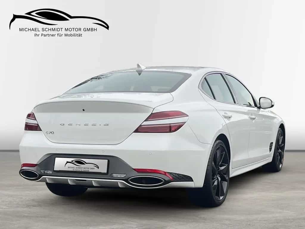 Genesis G70 Sport 2.0T AWD*SHZ v/h*HUD*360 Kamera*Memory 05/2025-photo-4