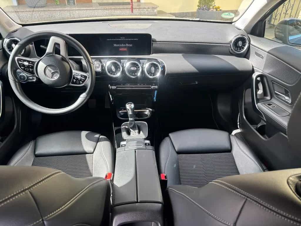 Mercedes-Benz A-Class 200 - 04/2019-photo-10