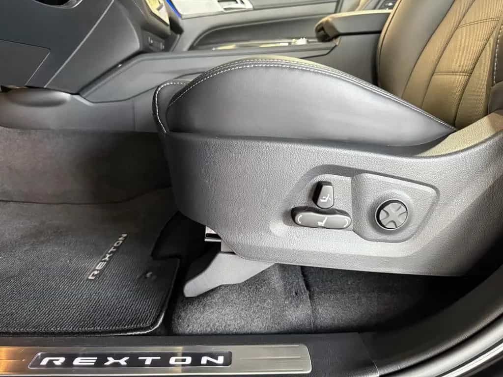 KGM Rexton 2,2 D Autom. AWD BLACKAHK 360° GJR 4xSH 12/2025-photo-26