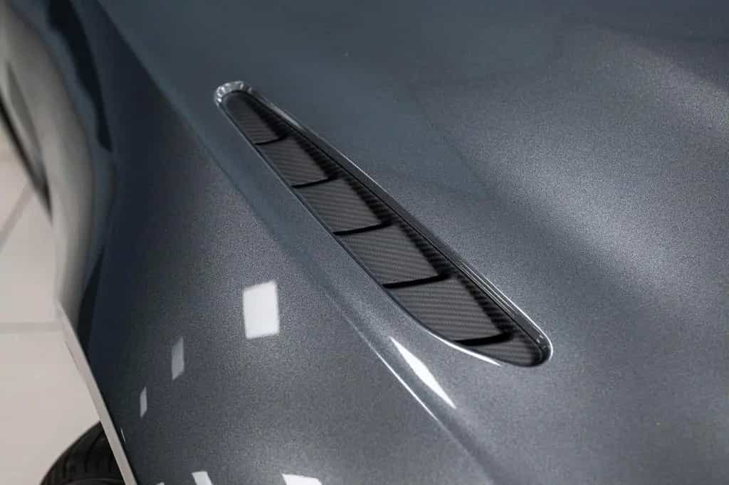 Aston Martin Vantage Coupe | Carplay | Dealermaintained 10/2021-photo-23