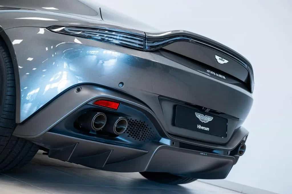 Aston Martin Vantage Coupe | Carplay | Dealermaintained 10/2021-photo-7