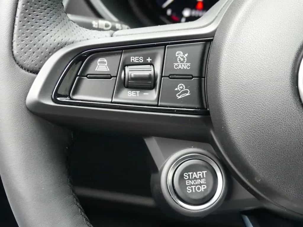 Alfa Romeo Stelvio VELOCE 2.2 DIESEL 16V 210 PS AT8 Q4 04/2026-photo-21