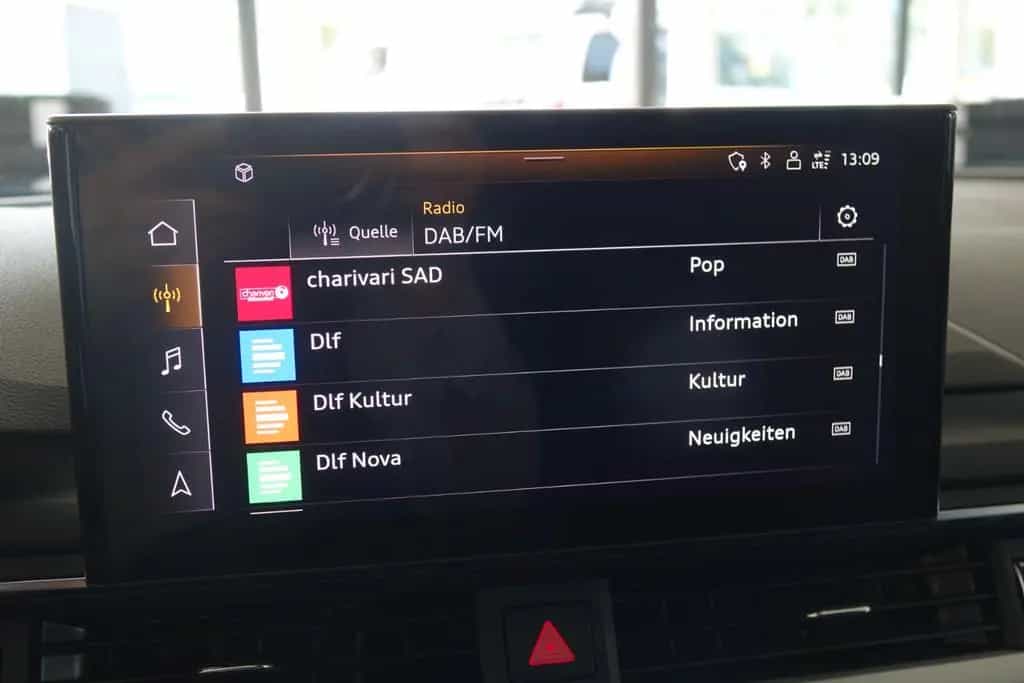 Audi A4 Avant 40 TFSI +360+HUD+Sportsitze+DSP+18'+ 09/2022-photo-13