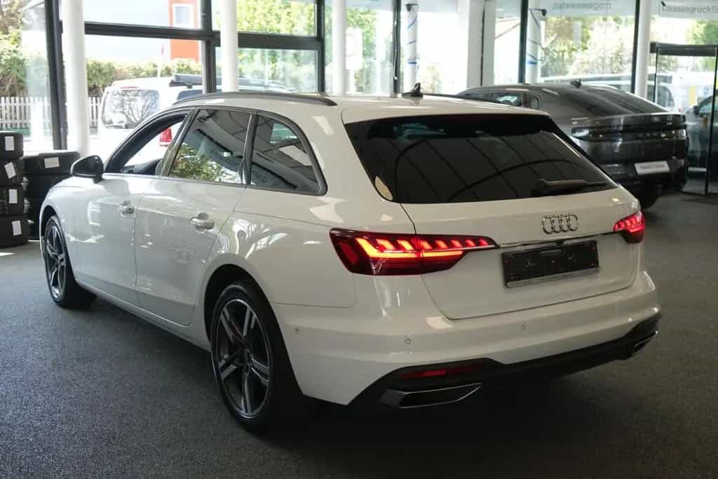 Audi A4 Avant 40 TFSI +360+HUD+Sportsitze+DSP+18'+ 09/2022-photo-2