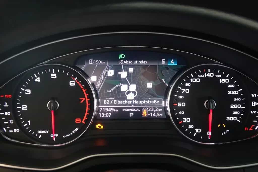 Audi A4 Avant 40 TFSI +360+HUD+Sportsitze+DSP+18'+ 09/2022-photo-8