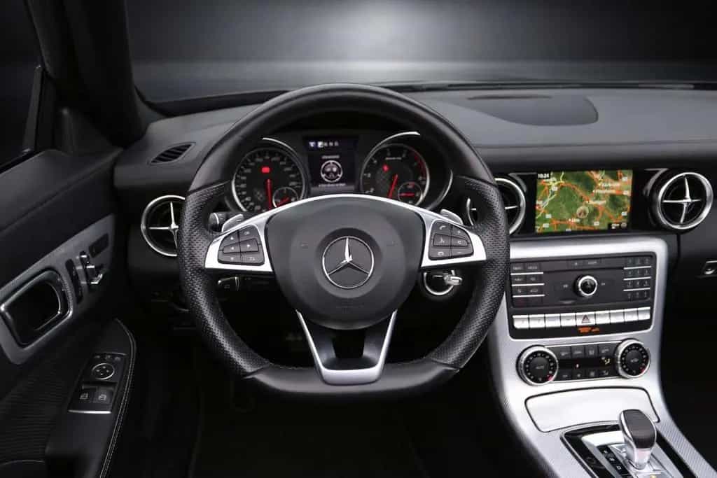 Mercedes-Benz SLC-Class 43 AMG MAGIC SKY*AIRSCARF*COMAND*DISTRO*MEMO 04/2017-photo-11