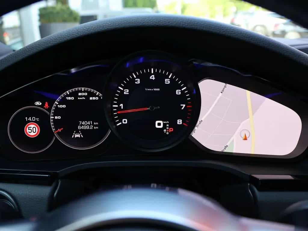 Porsche Cayenne Allrad Leder Memory ACC RFK 05/2019-photo-21