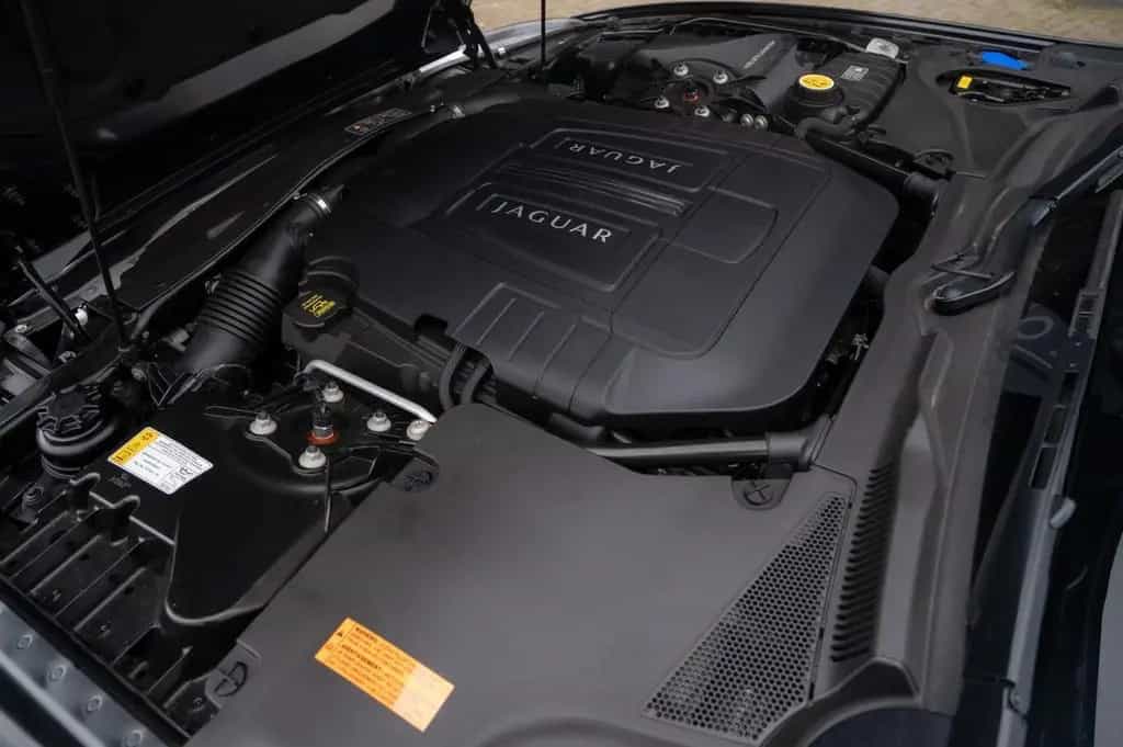 Jaguar XK 5.0 V8 Coupé Portfolio 02/2010-photo-10