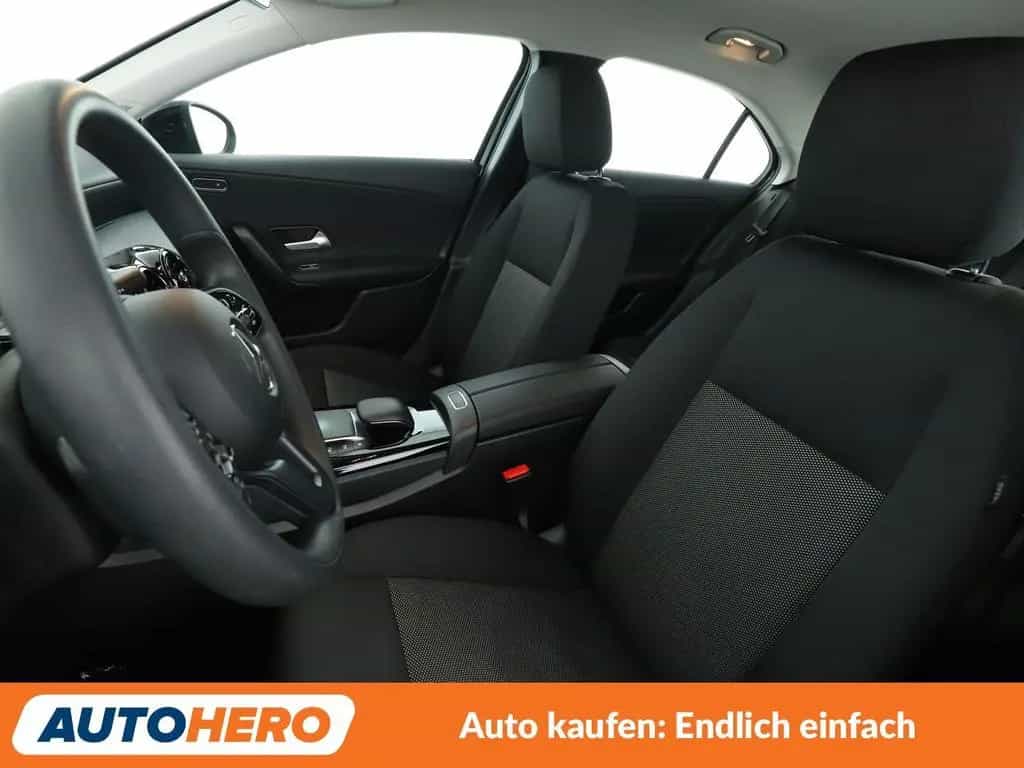 Mercedes-Benz A-Class 200 d Aut.*LED*NAVI*TEMPO*PDC*SHZ*KLIMA* 03/2020-photo-9