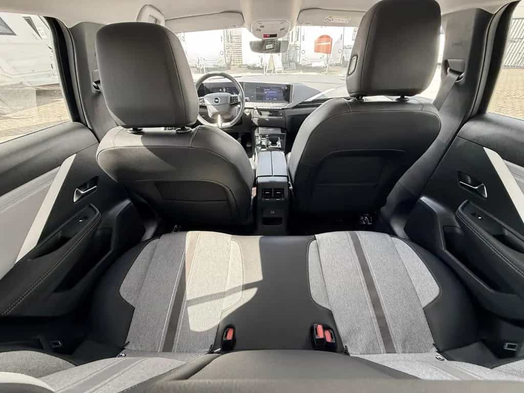 Opel Astra L Sports Tourer Elegance 11/2023-photo-21