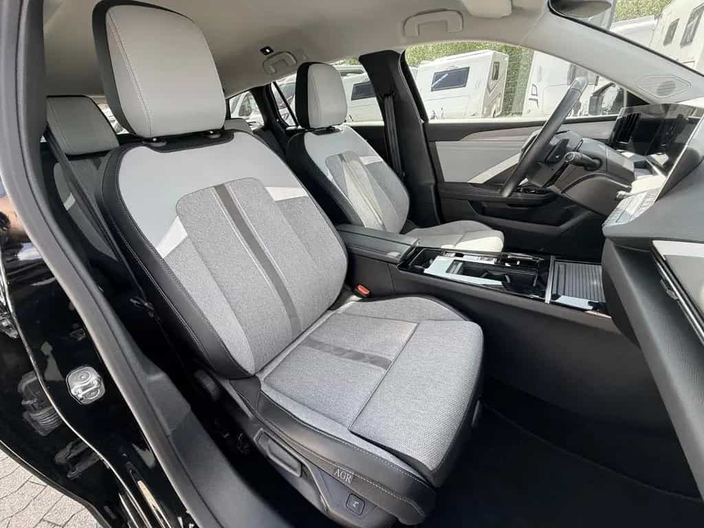 Opel Astra L Sports Tourer Elegance 11/2023-photo-8