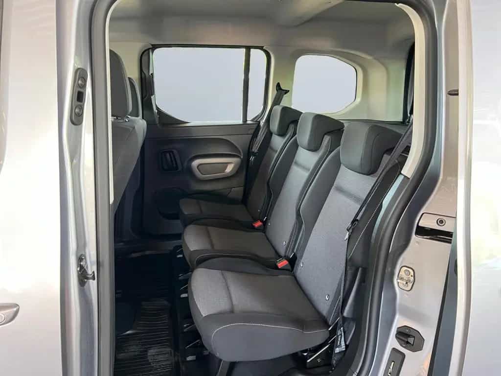 Toyota Proace City Verso 1.5 D L1 Team D *SHZ*Navi*CAM* 06/2020-photo-9