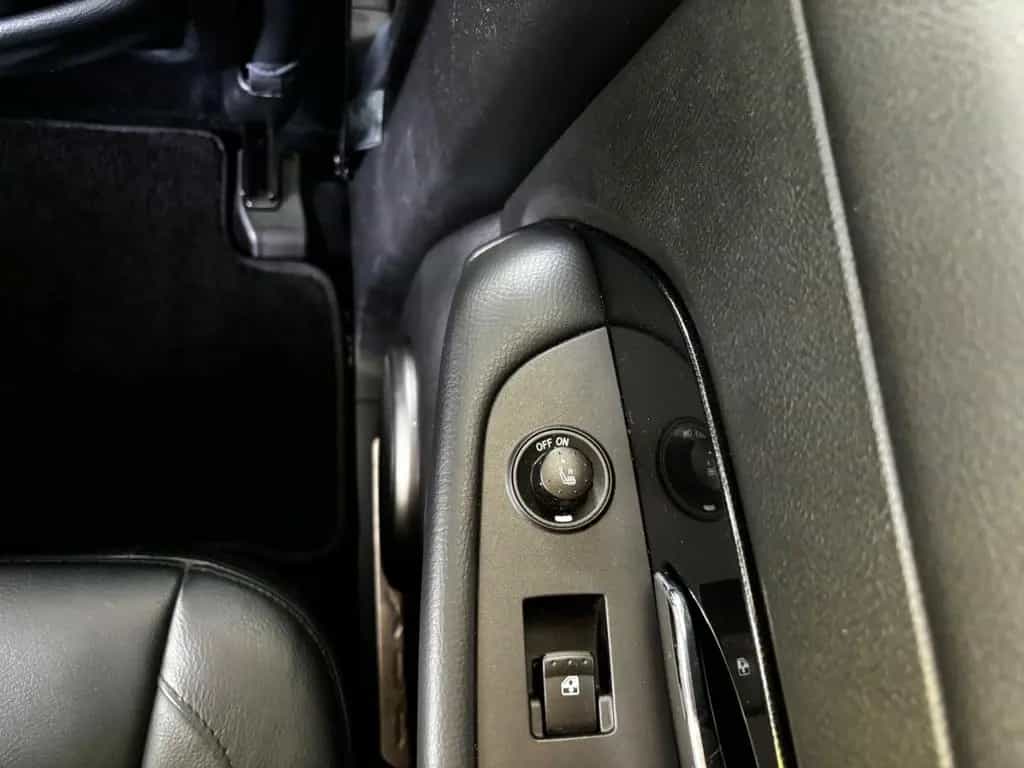 Ssangyong REXTON 2.2 4WD Automatik Leder Navi AHK MwSt. 12/2017-photo-12