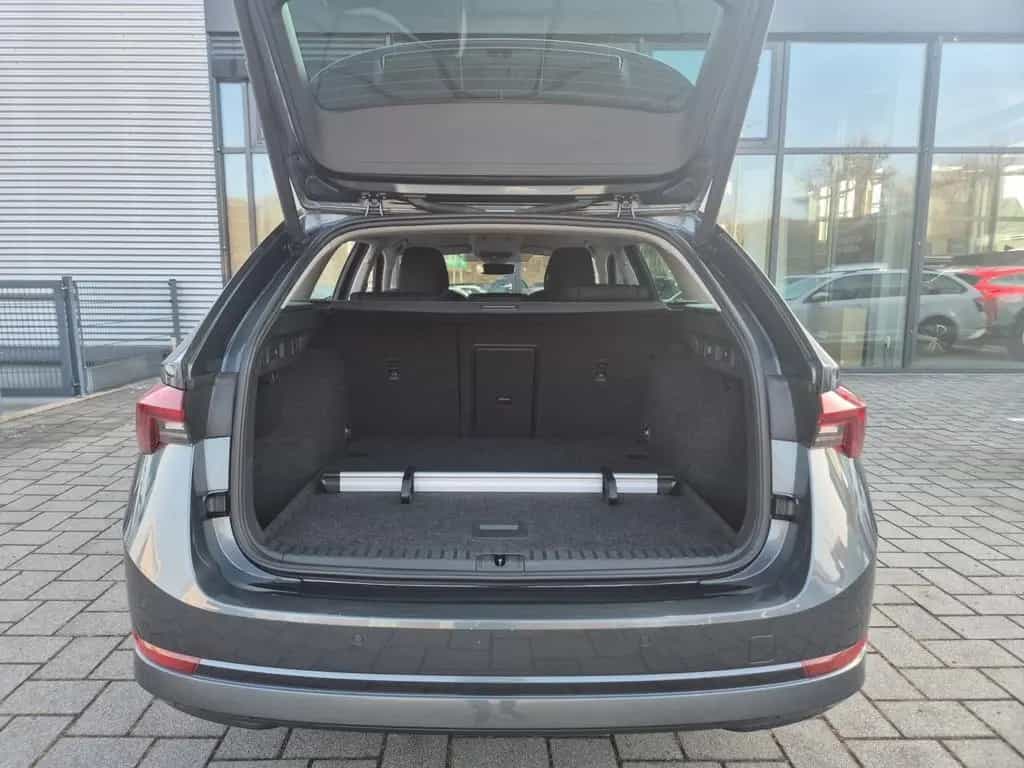Skoda Octavia Combi First Edition 110kw TSI AHK*NAVI* 06/2020-photo-12