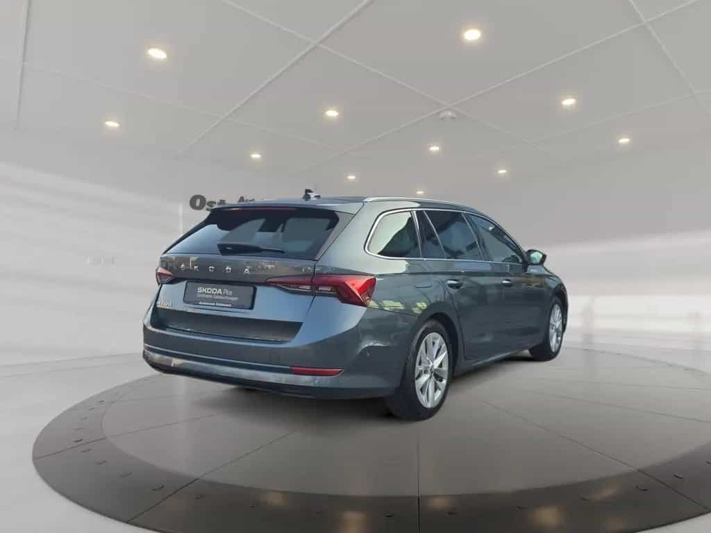 Skoda Octavia Combi First Edition 110kw TSI AHK*NAVI* 06/2020-photo-1