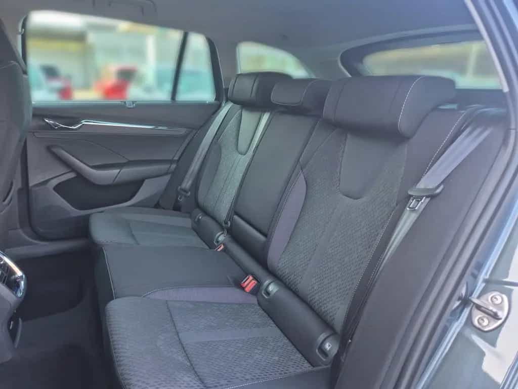 Skoda Octavia Combi First Edition 110kw TSI AHK*NAVI* 06/2020-photo-5