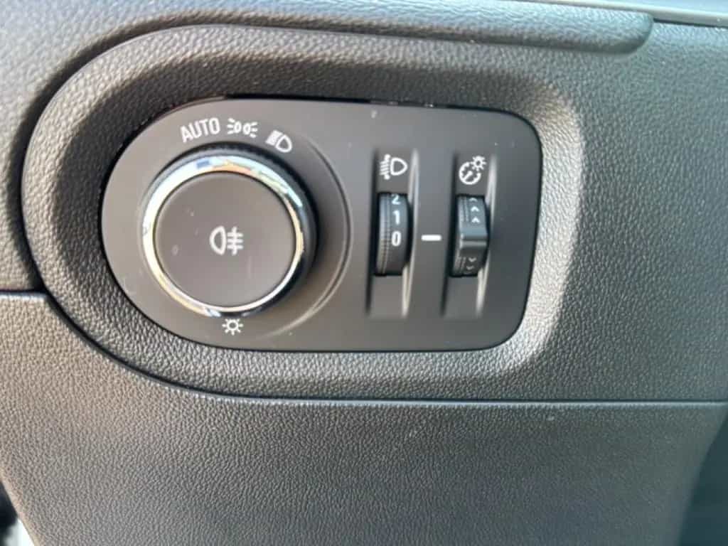 Opel Grandland GS 2-Zonen-Klimaautom LenkradHZG Rückf 09/2022-photo-18