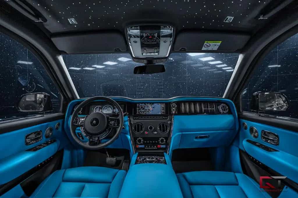 Rolls-Royce Cullinan II Production26 4Seat TV Screen Facia null-photo-26