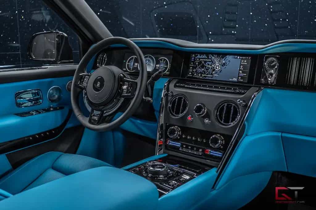 Rolls-Royce Cullinan II Production26 4Seat TV Screen Facia null-photo-30