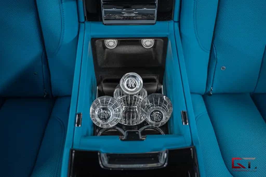 Rolls-Royce Cullinan II Production26 4Seat TV Screen Facia null-photo-35