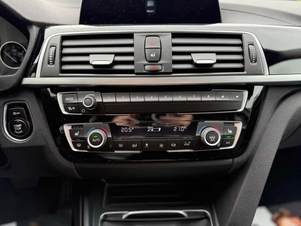 BMW 4 Series 03/2020-photo-13