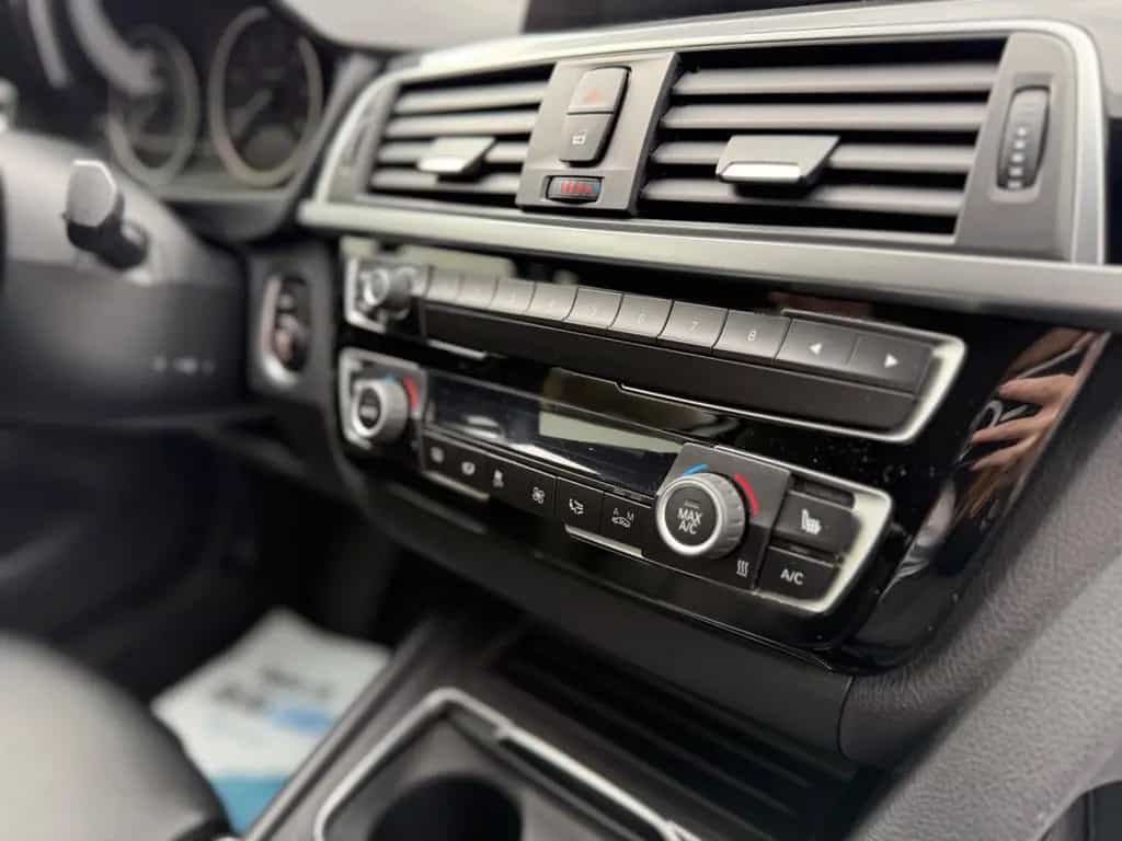 BMW 4 Series 03/2020-photo-15