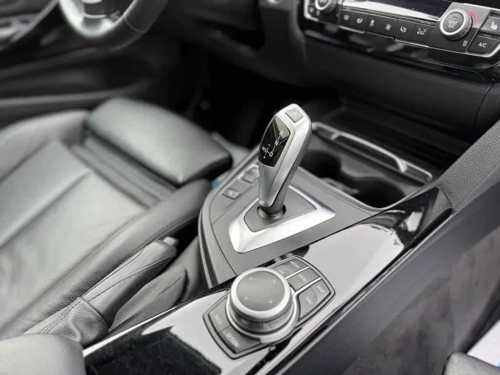 BMW 4 Series 03/2020-photo-17