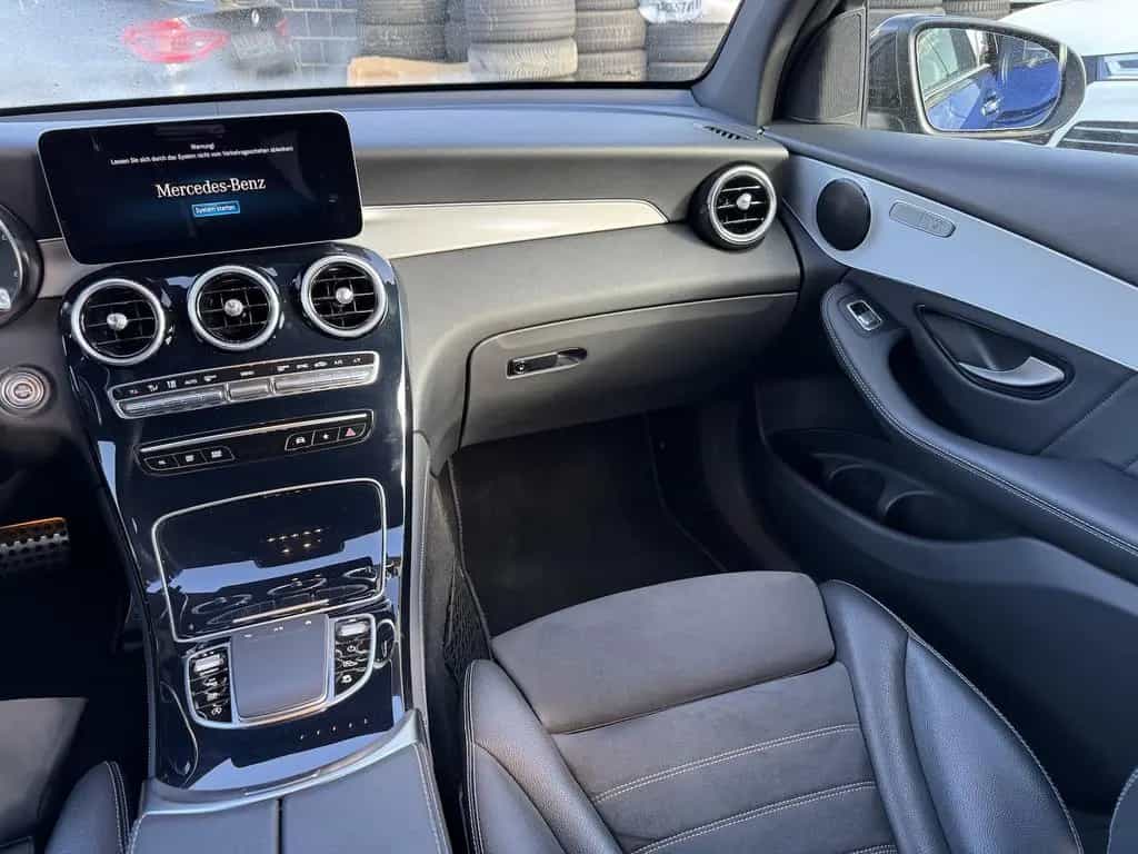 Mercedes-Benz GLC-Class 300 4Matic AMG Line NIGHT CARPLAY DAB 02/2020-photo-17