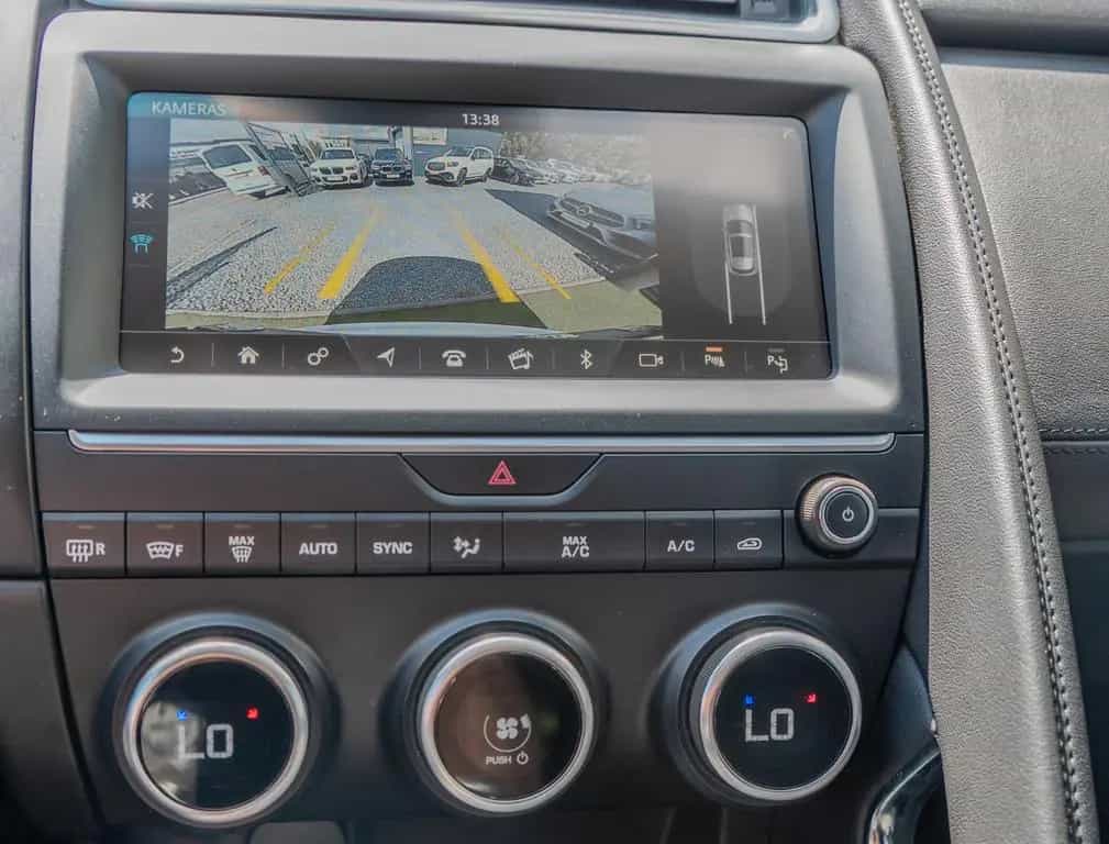 Jaguar E-Pace 2.0 S AWD 1.HAND|KAMERA|LED|KEYLESS|SPURH 05/2020-photo-7