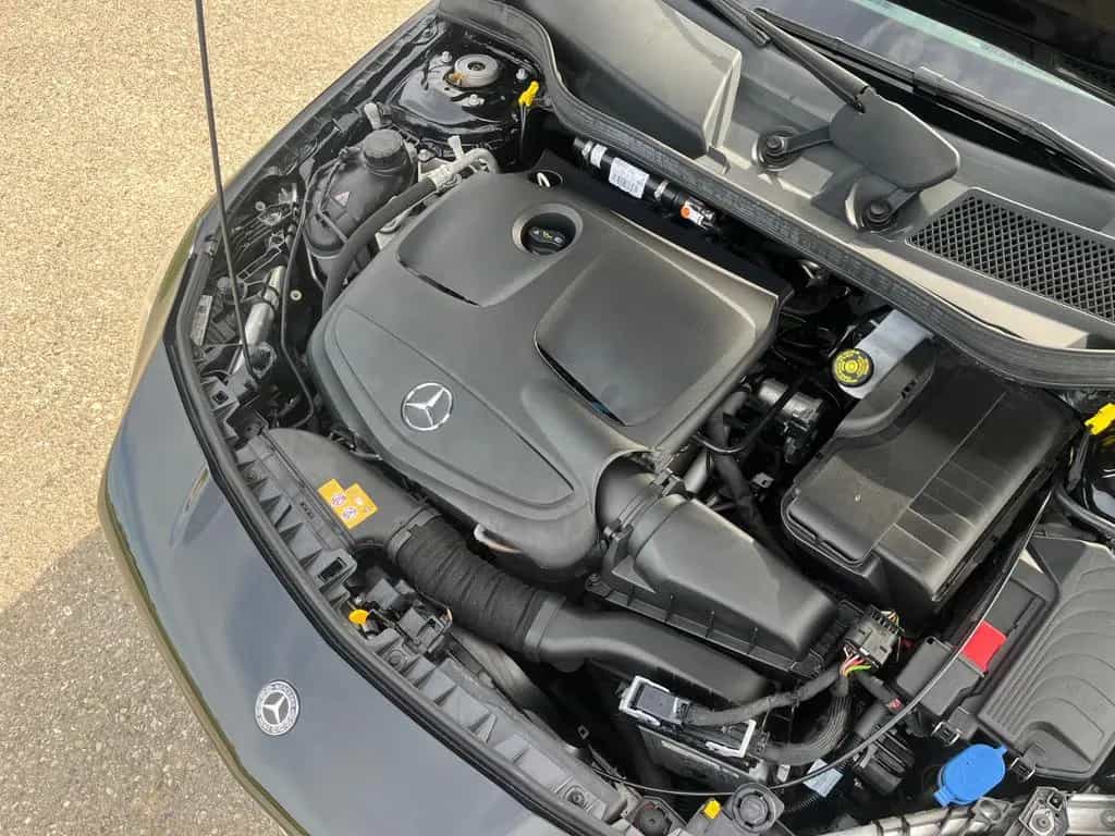 Mercedes-Benz CLA-Class 180 - AMG - 04/2018-photo-7