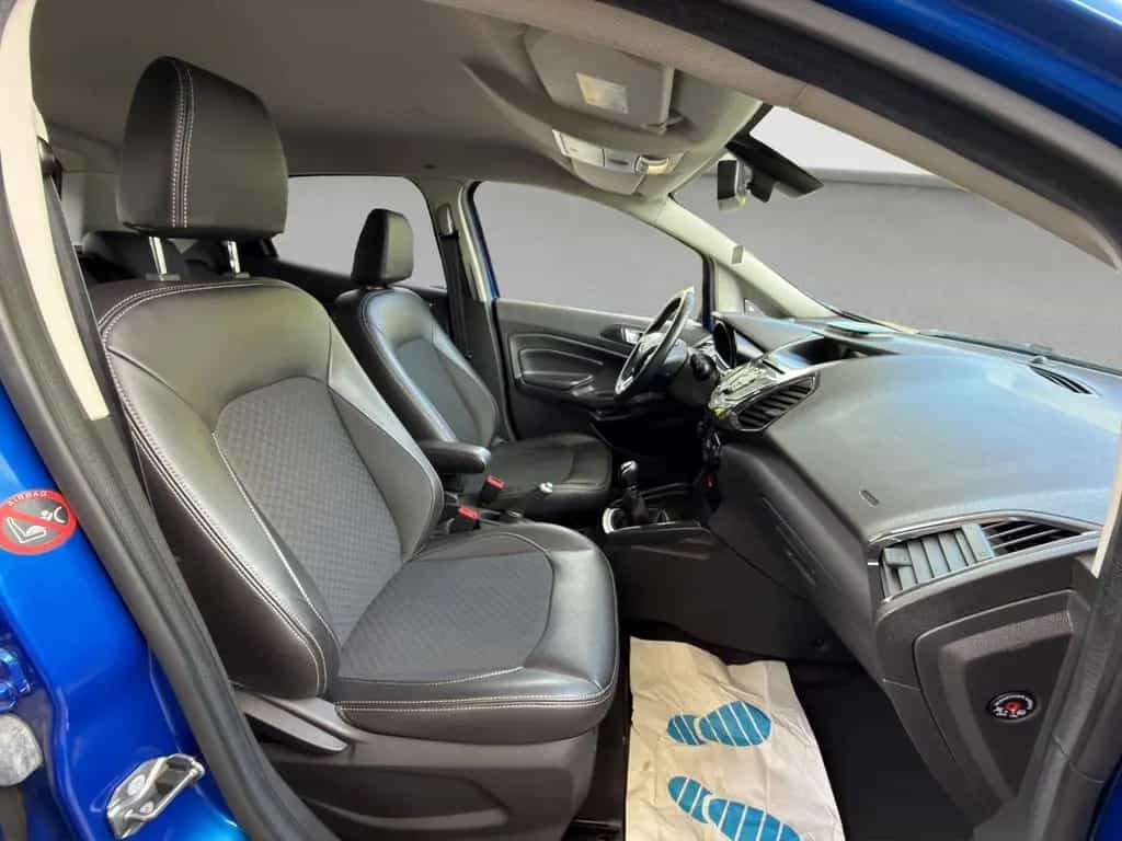 Ford EcoSport 03/2017-photo-17