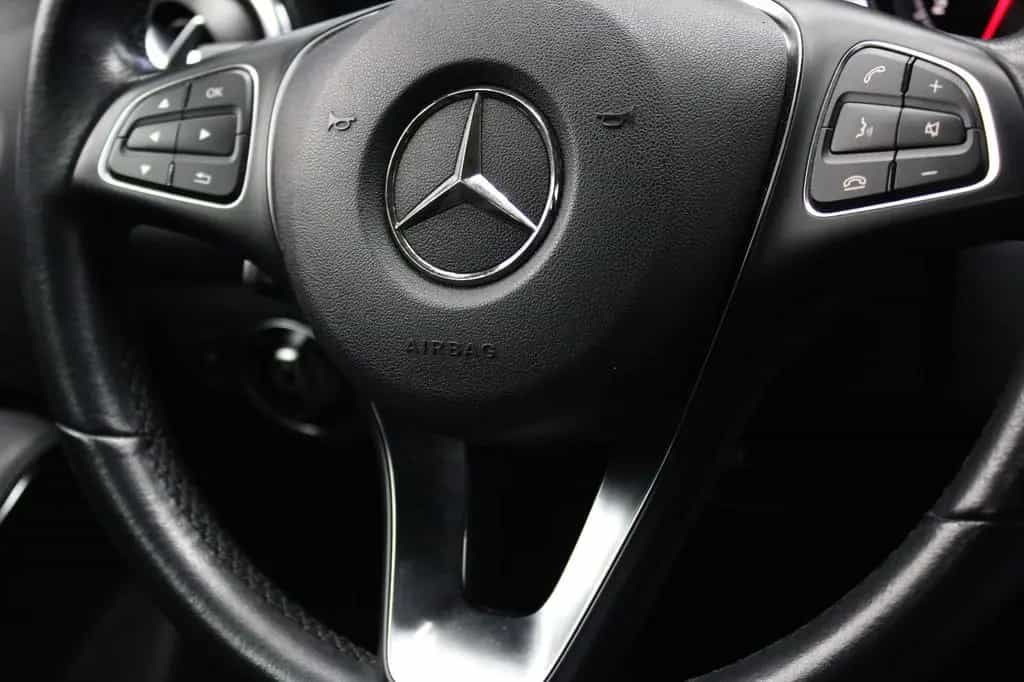 Mercedes-Benz GLA-Class 180*Tüv&Inspektion Neu*Navi*62.Tkm*Leder* 11/2019-photo-18