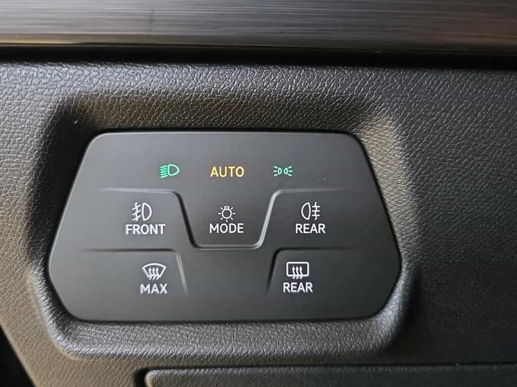 Cupra Leon 1.5 eTSI DSG*KAMERA*NAVI*AMBIENTE* 11/2023-photo-13