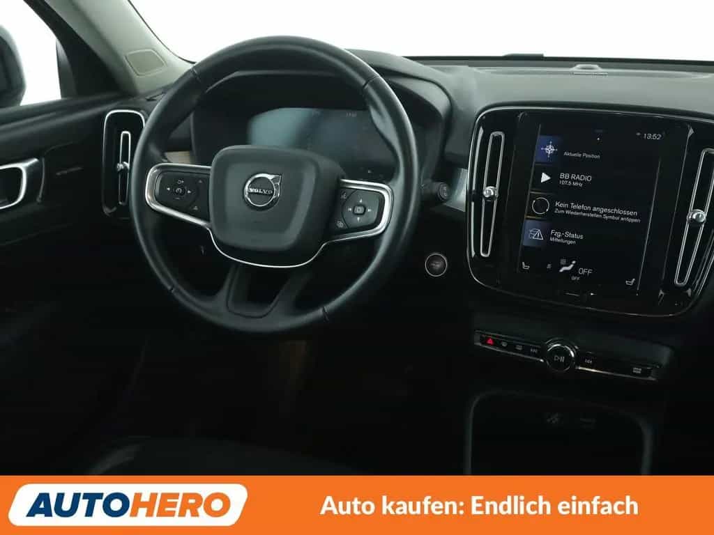 Volvo XC40 2.0 D3 Momentum 2WD Aut*NAVI*LED*TEMPO*AHK* 08/2018-photo-10