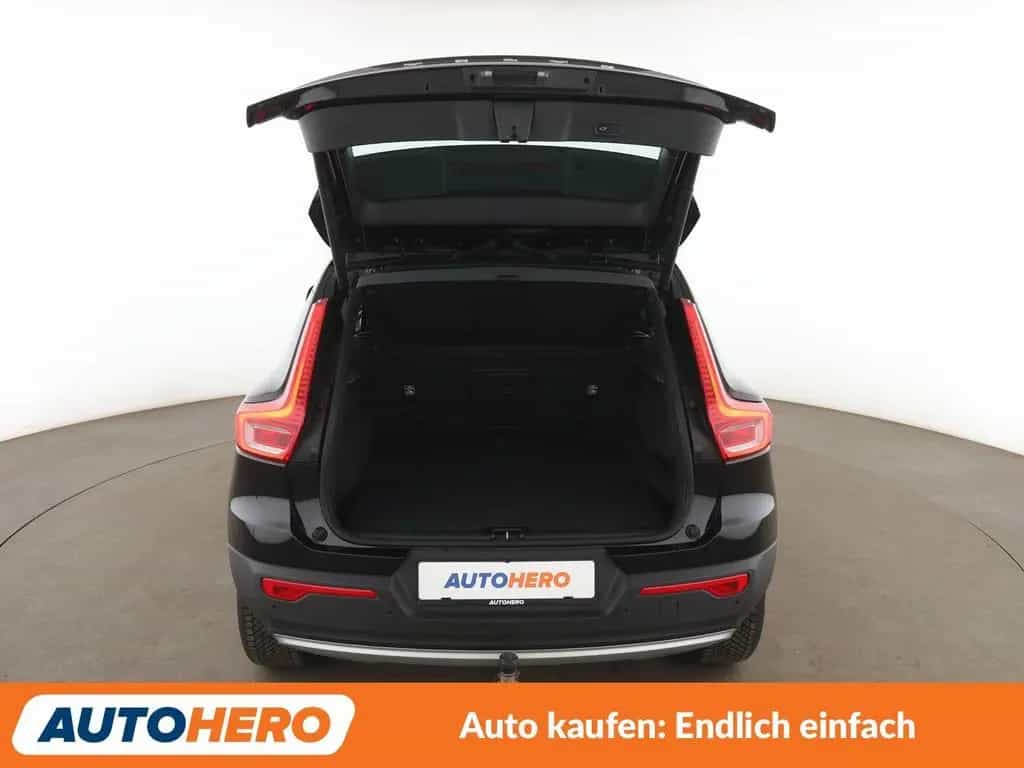 Volvo XC40 2.0 D3 Momentum 2WD Aut*NAVI*LED*TEMPO*AHK* 08/2018-photo-14