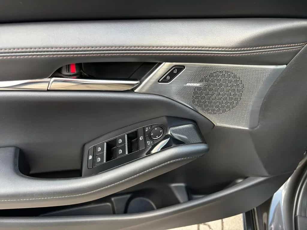 Mazda 3 Lim. Selection 179PS AWD Bose Design-Paket 11/2019-photo-17