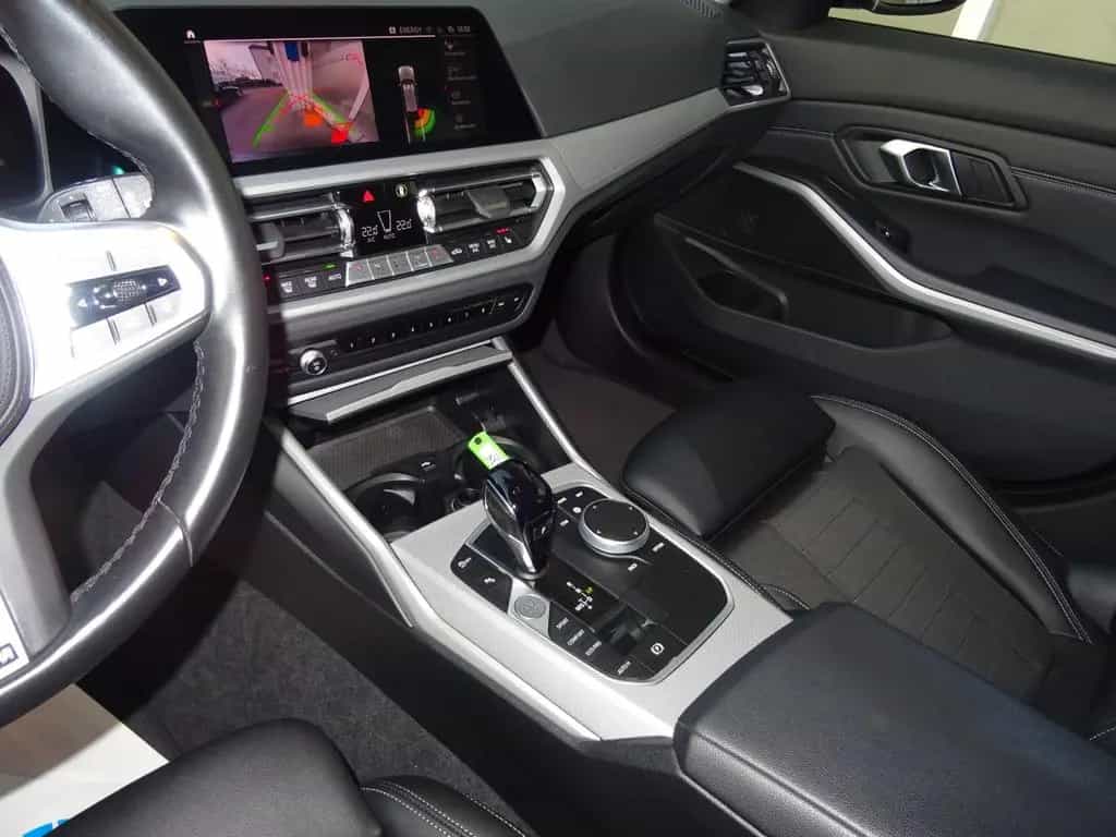 BMW 3 Series 320d Touring xDrive Aut 17" Advantage Navi LEDer 10/2021-photo-10