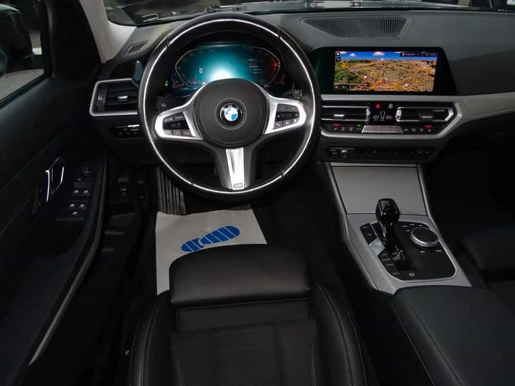 BMW 3 Series 320d Touring xDrive Aut 17" Advantage Navi LEDer 10/2021-photo-6
