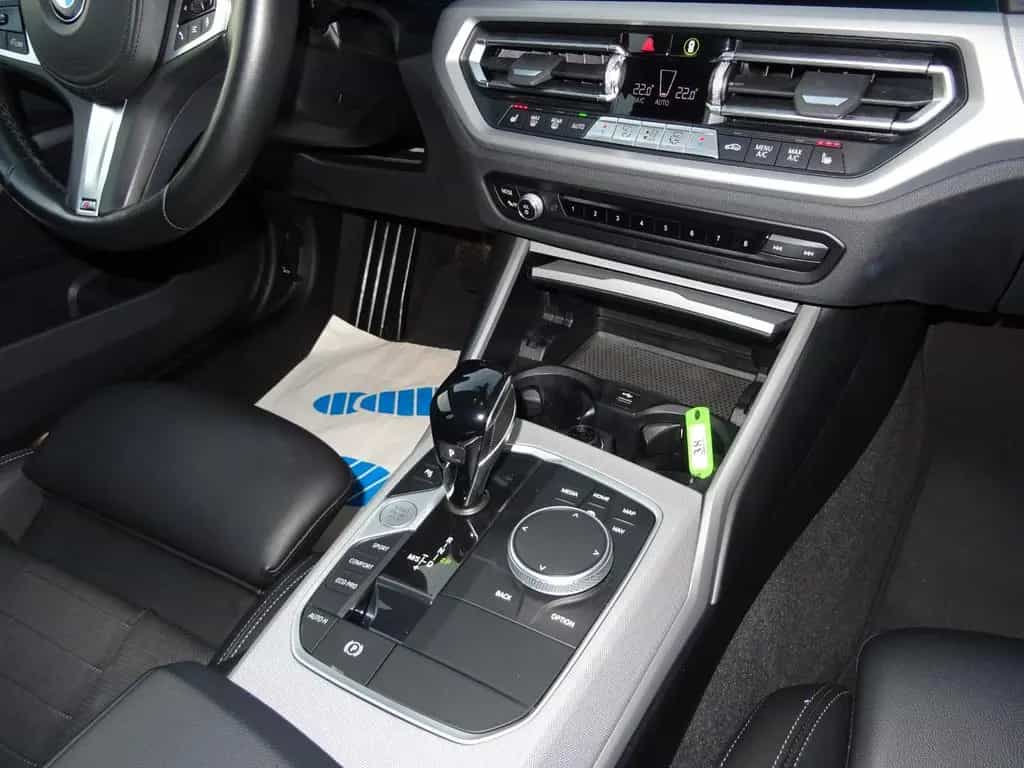 BMW 3 Series 320d Touring xDrive Aut 17" Advantage Navi LEDer 10/2021-photo-8