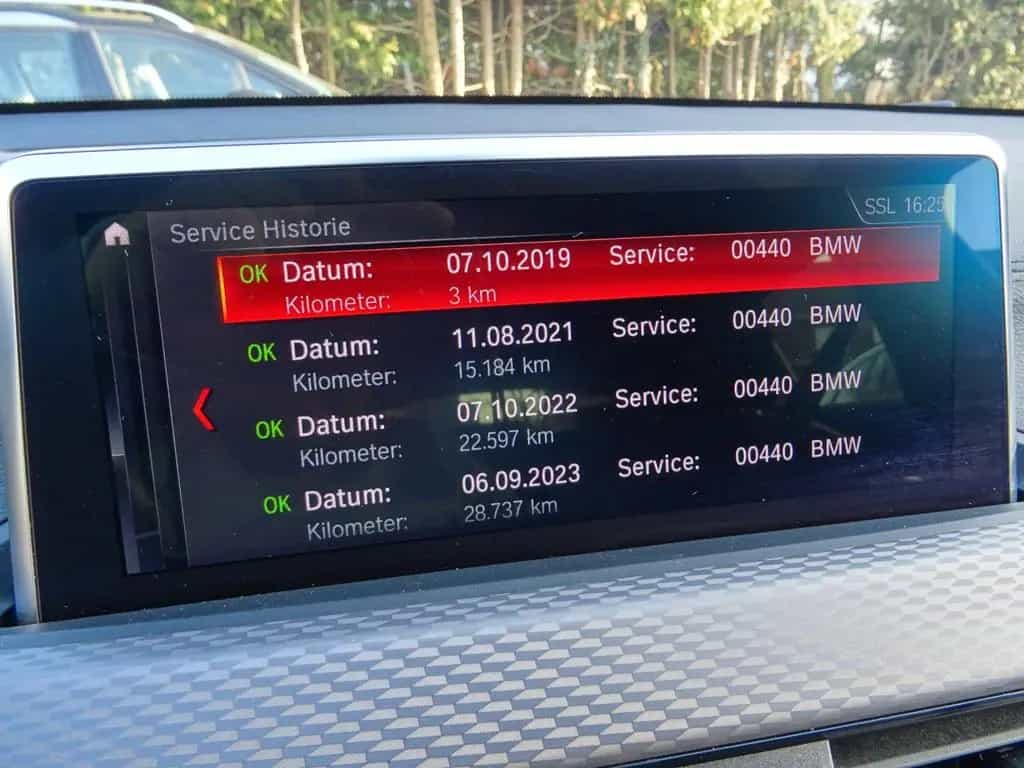 BMW X2 sDrive20d Aut M Sportpaket 19" Navi Leder LED 10/2019-photo-20