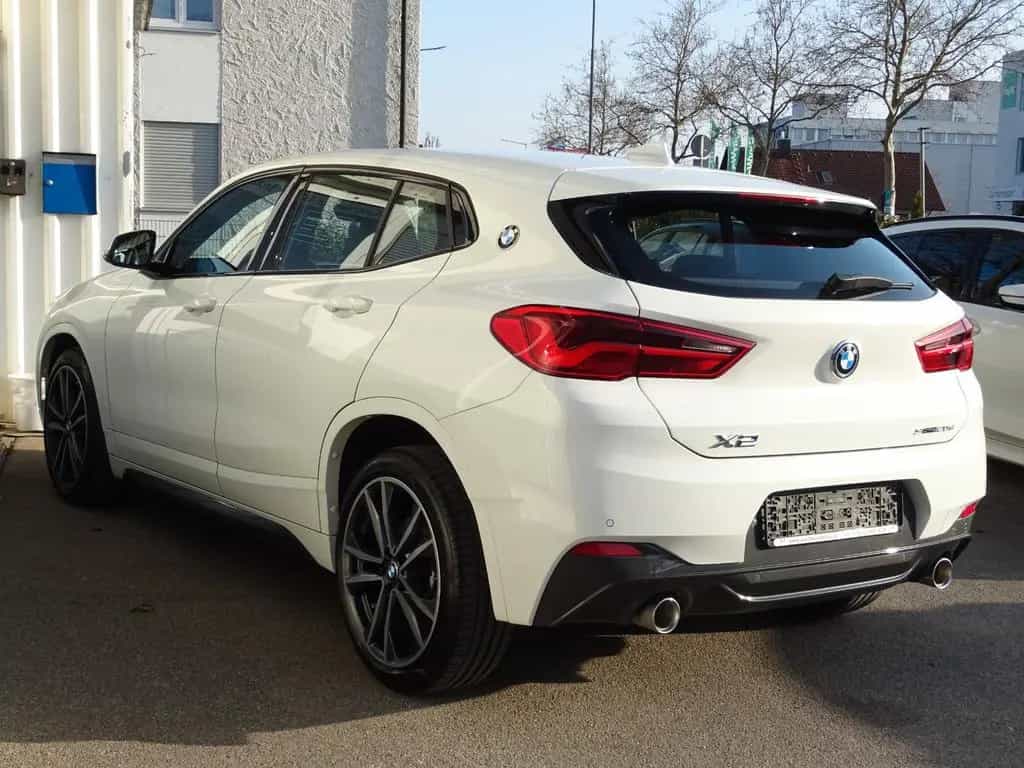 BMW X2 sDrive20d Aut M Sportpaket 19" Navi Leder LED 10/2019-photo-3