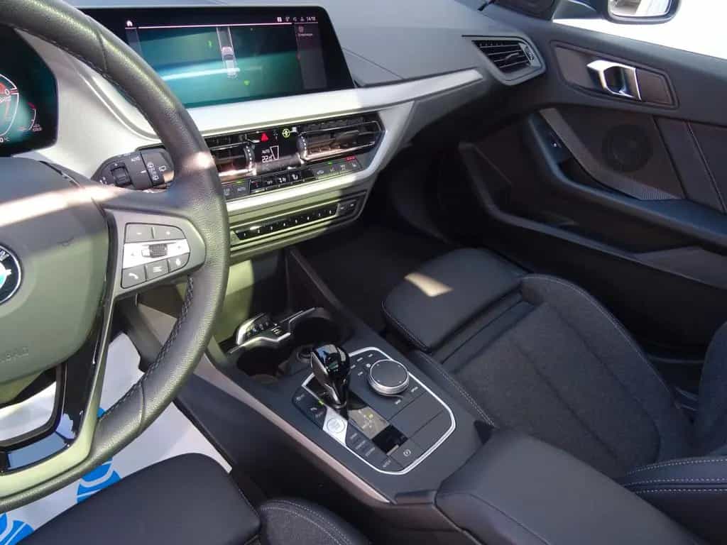 BMW 120 d Aut Advantage 17" Navi LC Pro. Ad. LED Pano 09/2022-photo-12