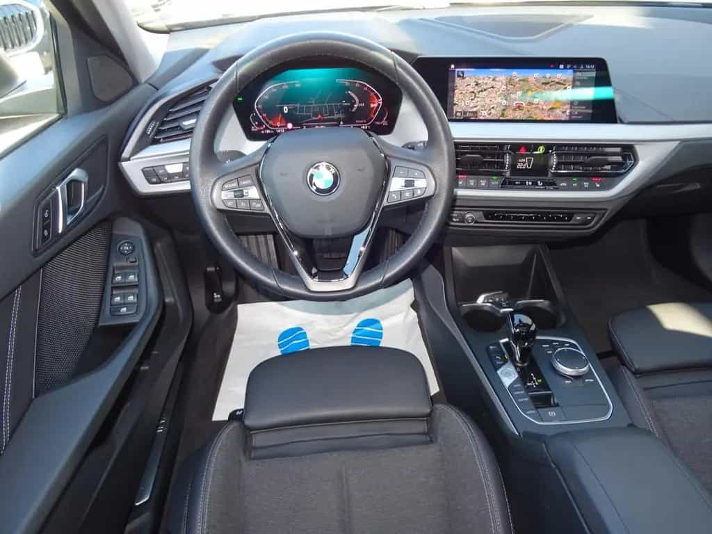BMW 120 d Aut Advantage 17" Navi LC Pro. Ad. LED Pano 09/2022-photo-6