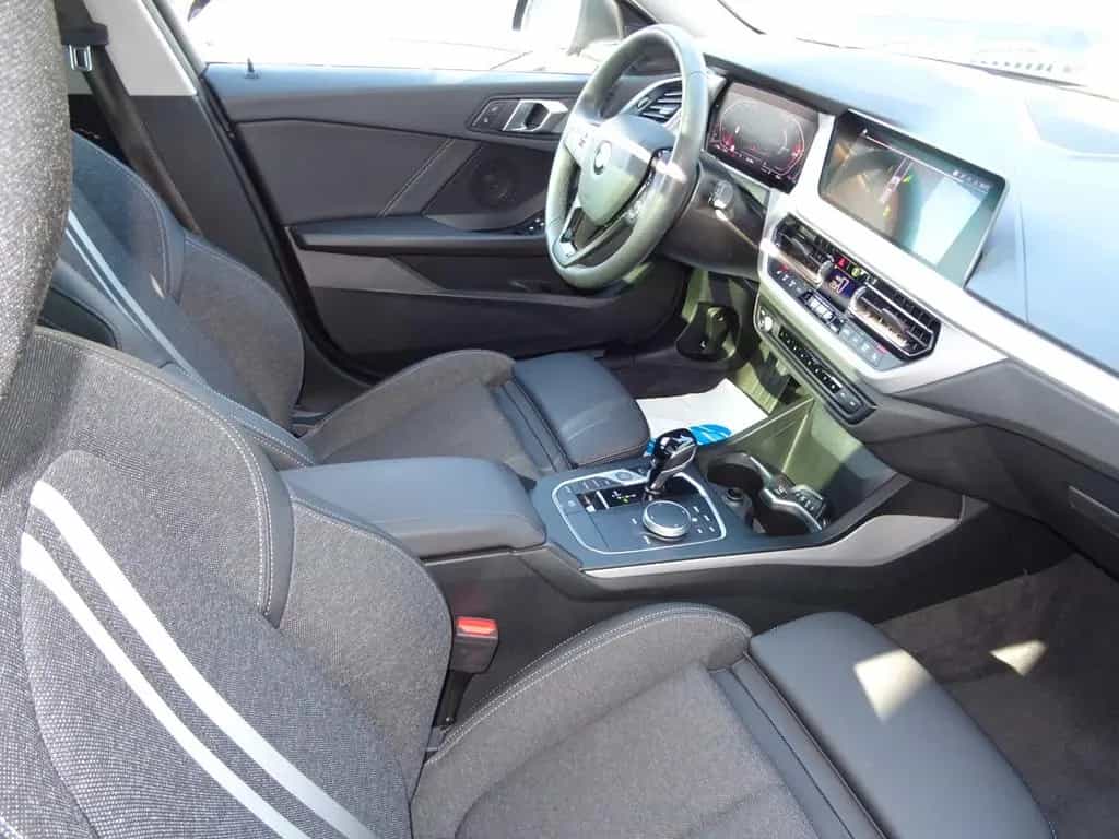 BMW 120 d Aut Advantage 17" Navi LC Pro. Ad. LED Pano 09/2022-photo-7