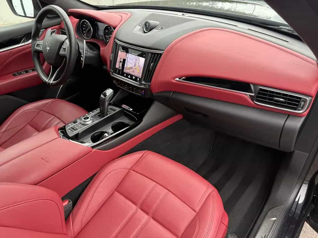 Maserati Levante MODENA Q4 / CAMERA 360/ ACC/ CUIR 02/2017-photo-10