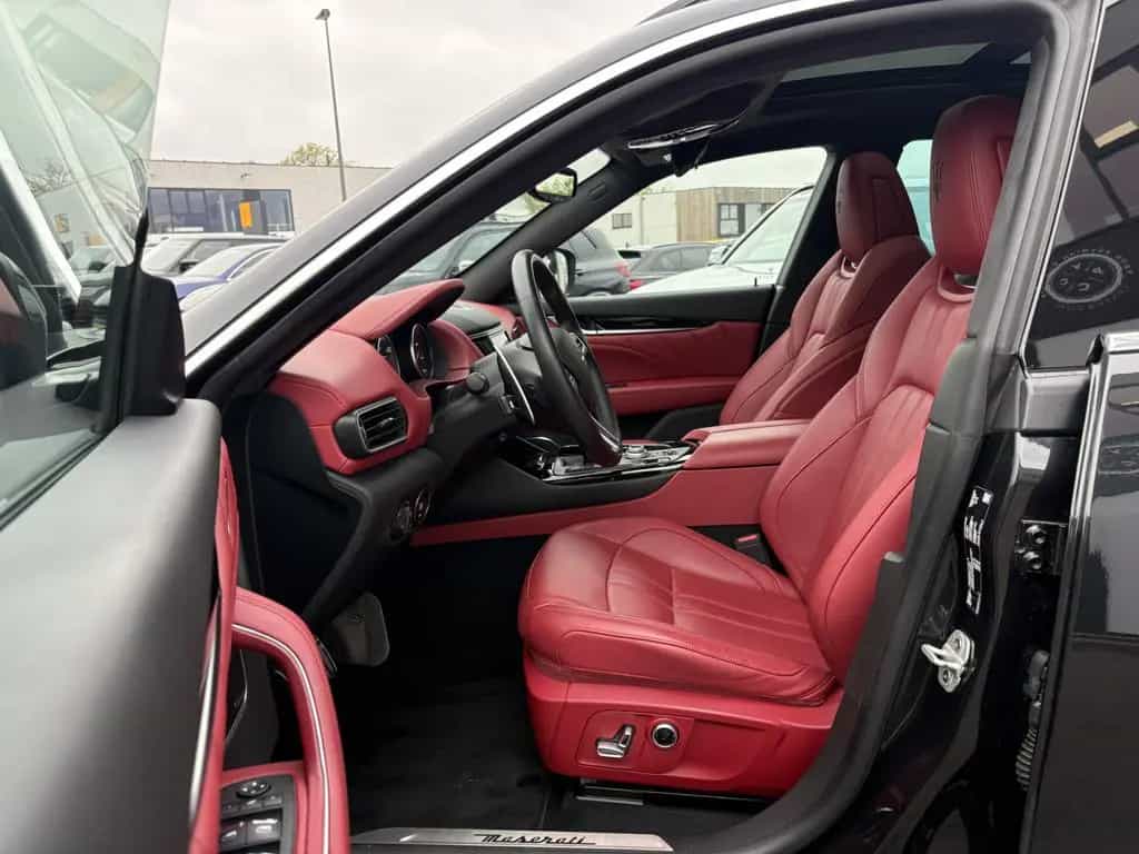 Maserati Levante MODENA Q4 / CAMERA 360/ ACC/ CUIR 02/2017-photo-7
