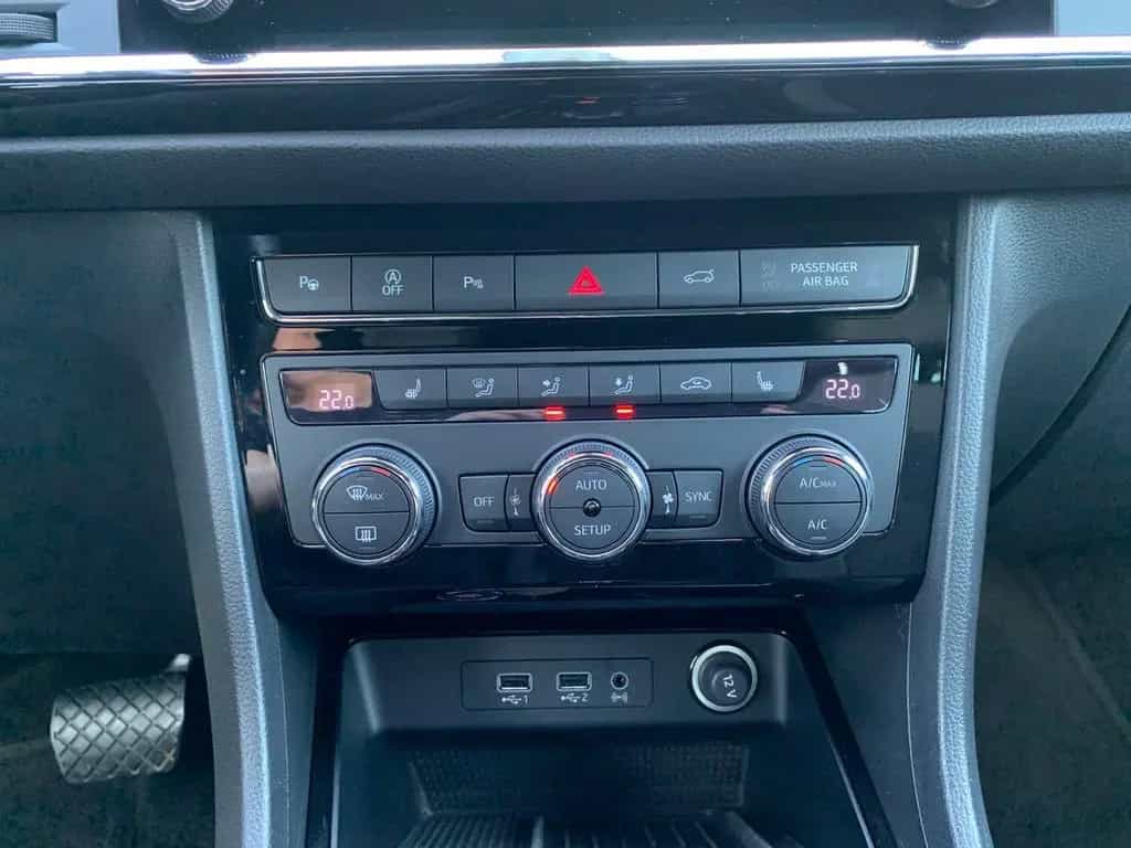 Seat Ateca Xcellence 1.5 TSI ACT AHK+KESSY+KAMERA+LED 03/2020-photo-17