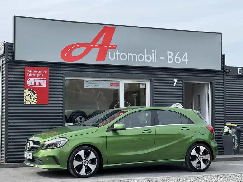 Mercedes-Benz A-Class 180 URBAN BlueEfficiency *LED|NAVI|KAMERA|TÜV* 09/2017-photo-0