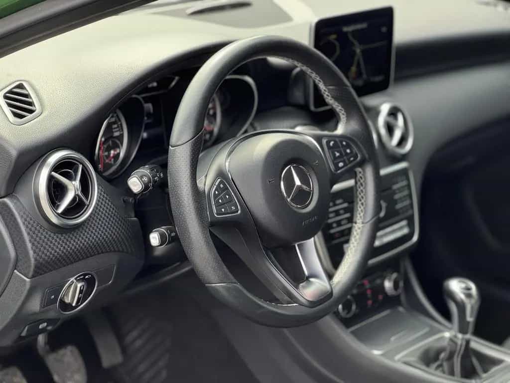 Mercedes-Benz A-Class 180 URBAN BlueEfficiency *LED|NAVI|KAMERA|TÜV* 09/2017-photo-14